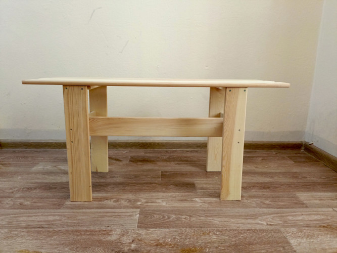 Лавка деревянная в Оренбурге