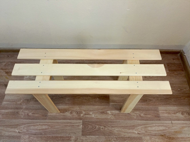 Лавка деревянная в Оренбурге