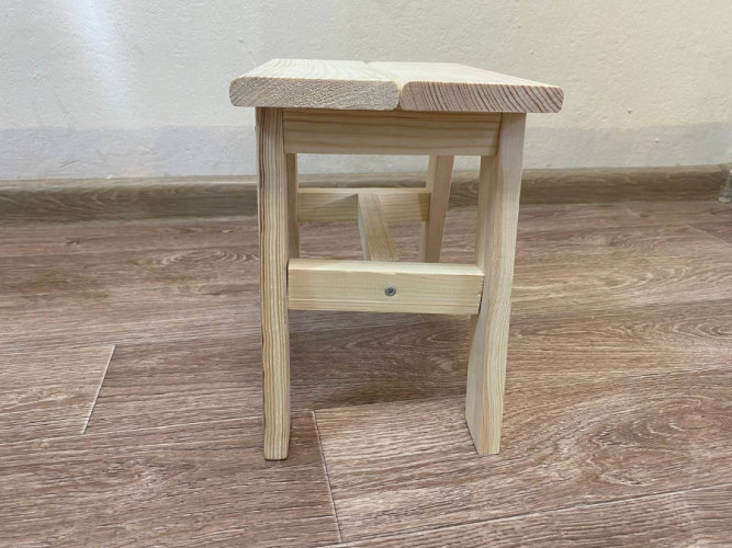 Табурет деревянный в Оренбурге