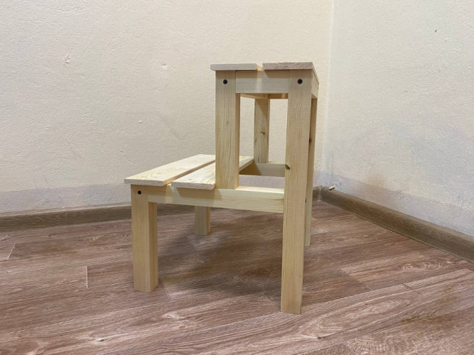 Табурет-стремянка деревянный в Оренбурге