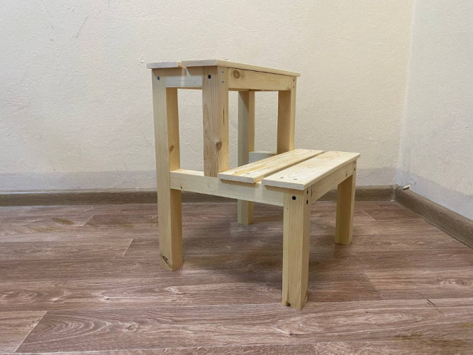 Табурет-стремянка деревянный в Оренбурге